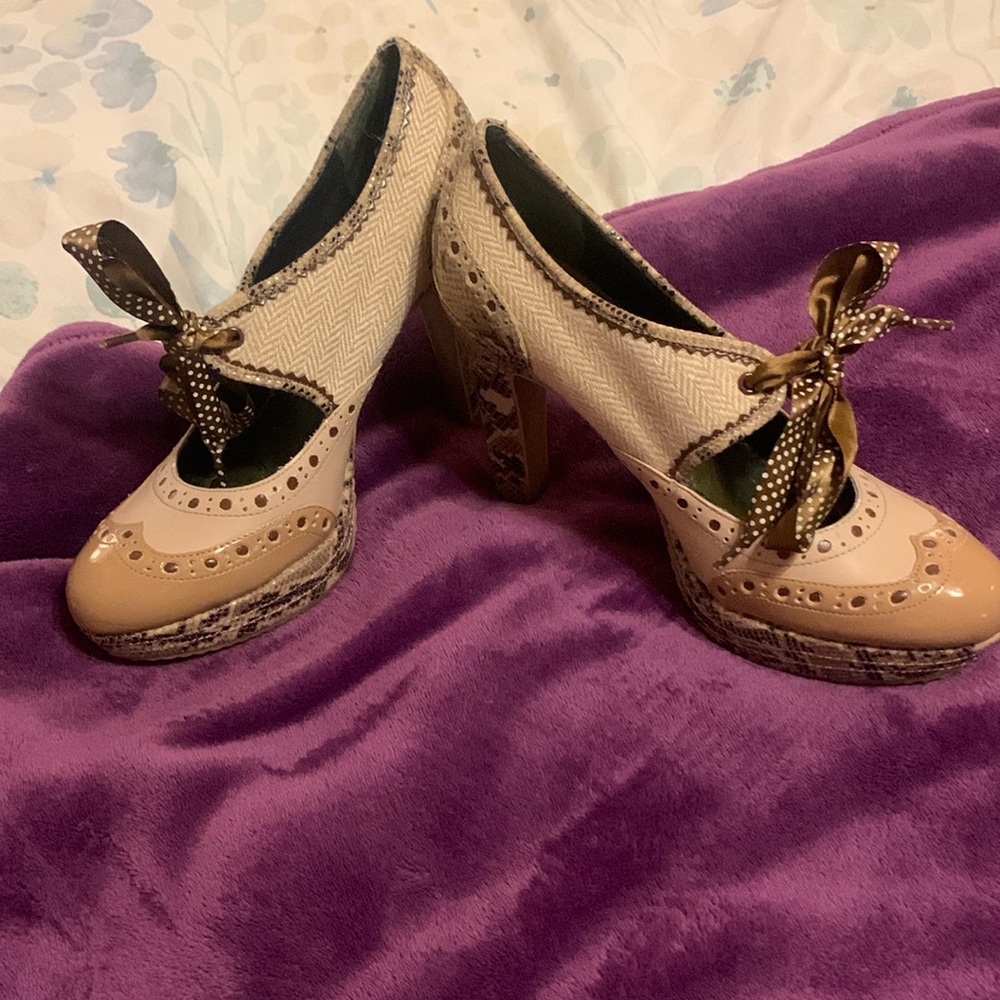 These heels are so much fun!